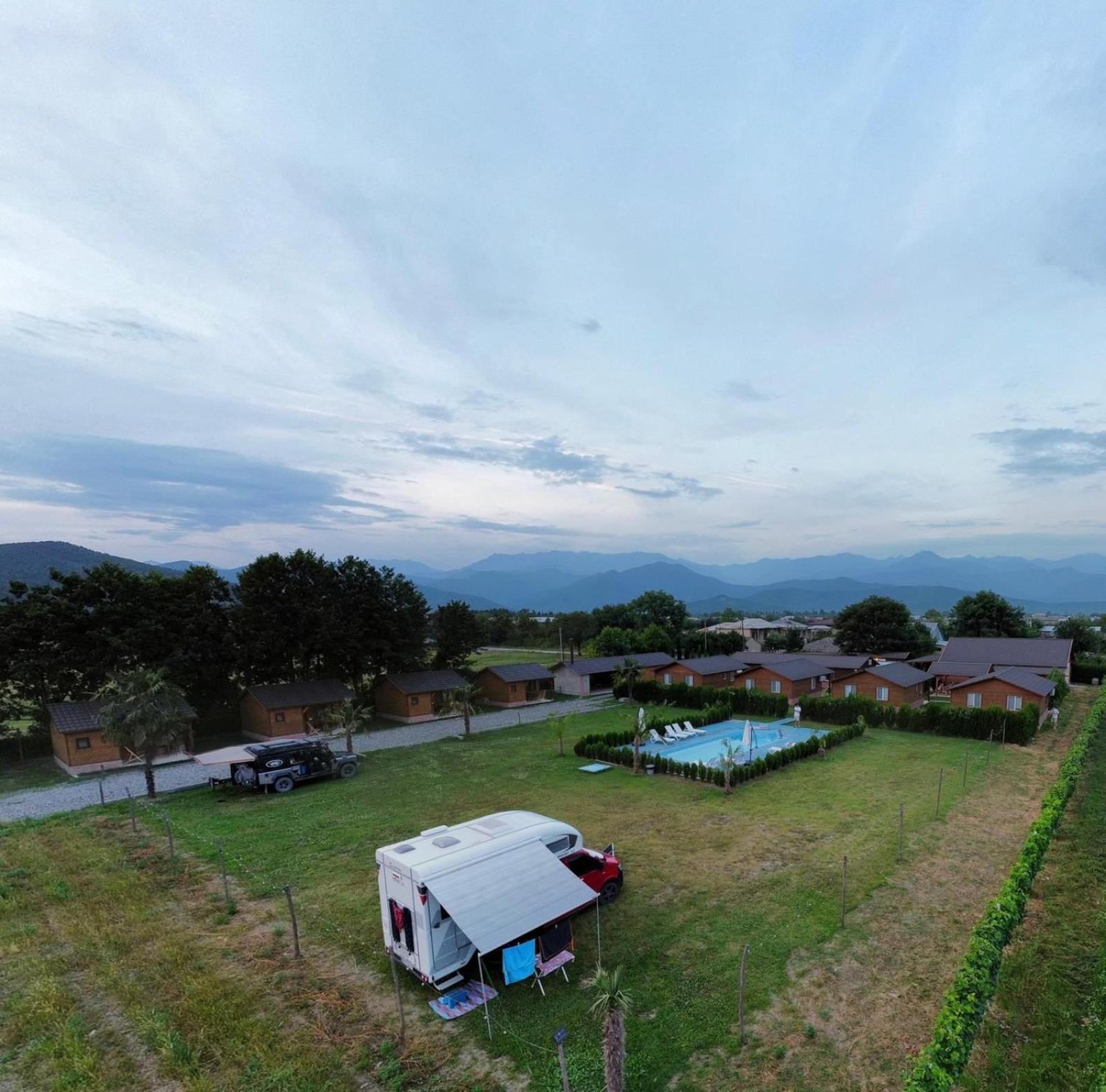 Finca Idoize Camping Hotel Akhmeta Buitenkant foto